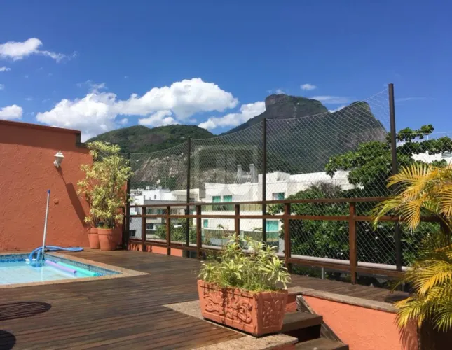 Barra da Tijuca - Jardim Oceânico - Cobertura Linear 392m² ( 4 suítes) 3 vagas garagem.