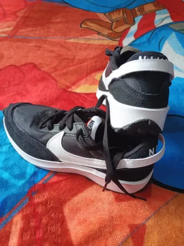 Tênis Nike Waffle Debut nº34