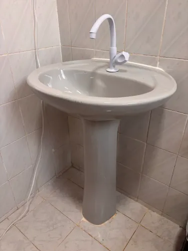 Pia/lavatório de porcelana cinza para banheiro