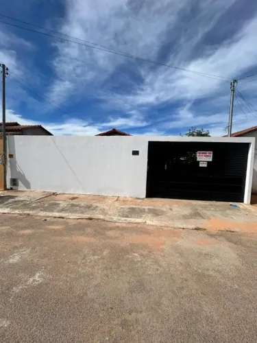 Casa em ótima localização - Mambaí/GO