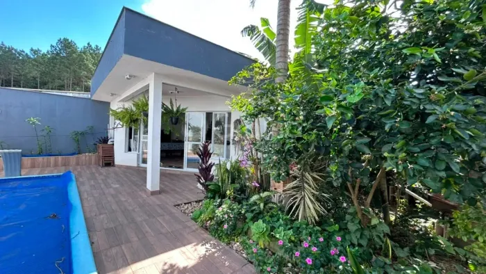 5 quartos, vista mar, com piscina no Cacupé