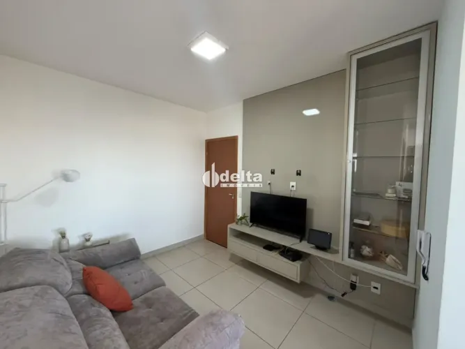 Apartamento com 2 quartos sendo 1 suíte disponível para locação no bairro Tubalina em Uber