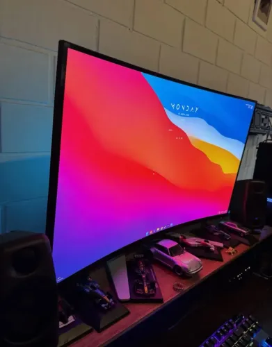 Monitor Dell Alienware 4k OLED 240hz curvo
