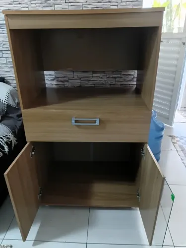 Armário multiuso 