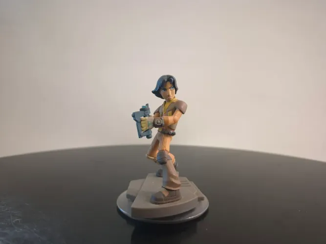 Personagem Jogável Ezra Bridger Disney Infinity 3.0 (Usado)