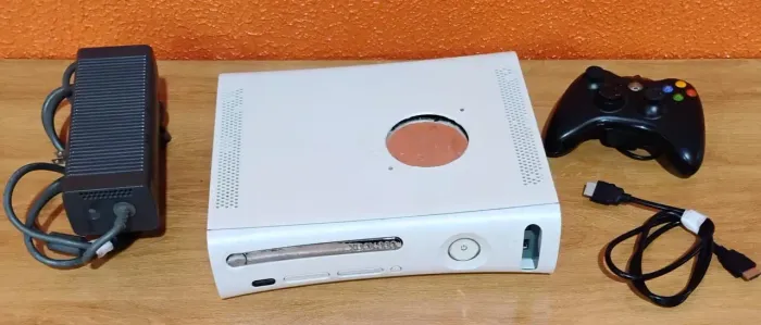 ? Xbox 360 FAT Completo - R$ 430