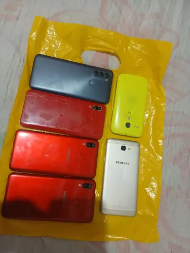 Celular para tirar peças valor 150 no dinheiro