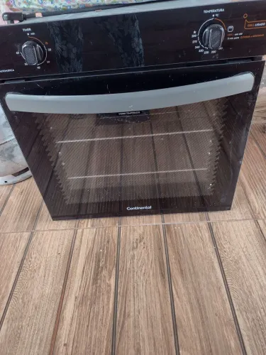Forno embutido