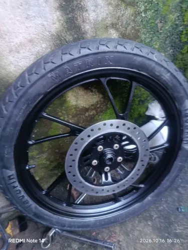 Roda pé de galinha tá na 150 2008 sem detalhe