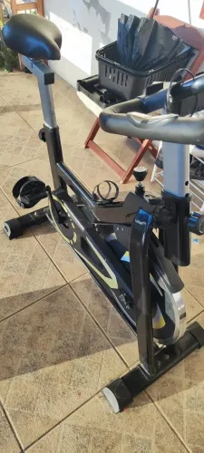 Bike ergométrica - R$ 300