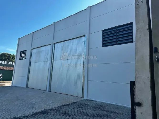 Barracão Comercial localizado no bairro Jardim Primavera com 305,00m².