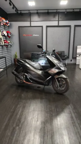PCX 150 DLX 17/17