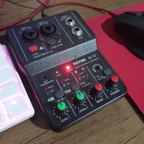 Mixer de Áudio Teyun Q12