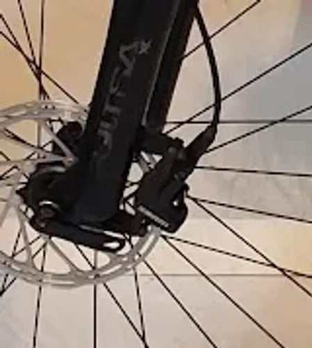 Freios SRAM Level, muito novos, acompanha dois rotores originais SRAM