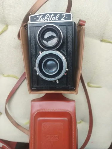 Câmera fotográfica Lubitel 2,