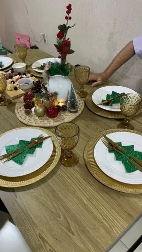 Conjunto com 6 suplas Dourado+ 6 copos dourado+ 24 peças de faqueiro dourado 