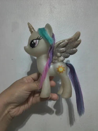 Pônei celestia avariada