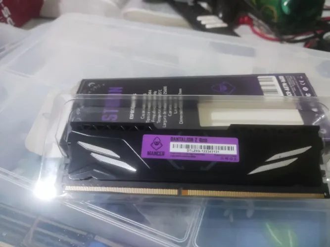 Memória 8gb ddr4 3200mhz mancer pouco usada