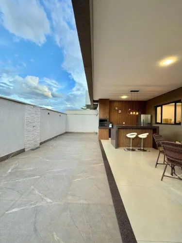Casa com 4 dormitórios à venda, 218 m² por R$ 1.750.000,00 - Condomínio Residencial Villag