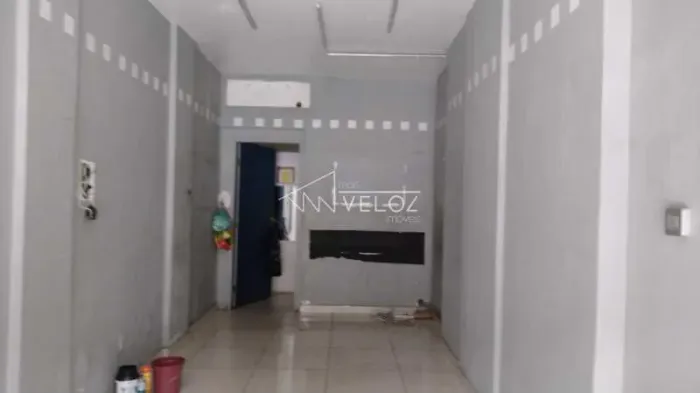Loja - / Comercial / Centro