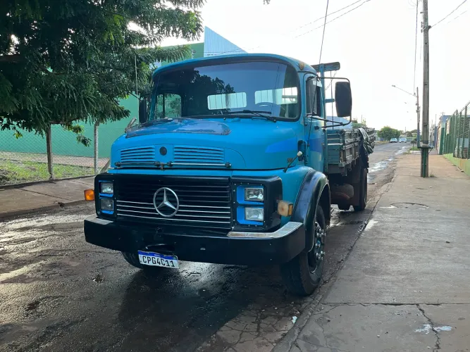 Caminhão 1113