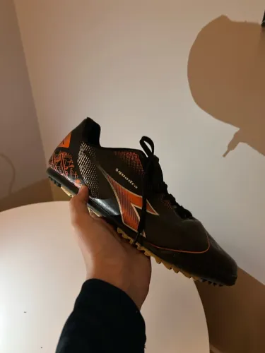 Chuteira society Diadora squadra 40 forma pequena