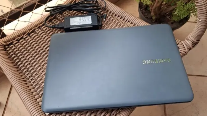 Notebook Samsung linha Expert Intel Core i7 8550, 20GB DDR4, SSD 256GB, seminovo