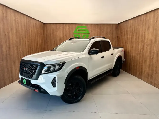 Nissan Frontier Pro4x CD 4X4 2.3 Bi-TB Die. AUT 2023