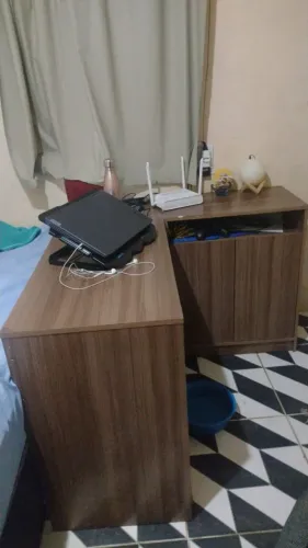 Mesa de escritório (notebook etc..)