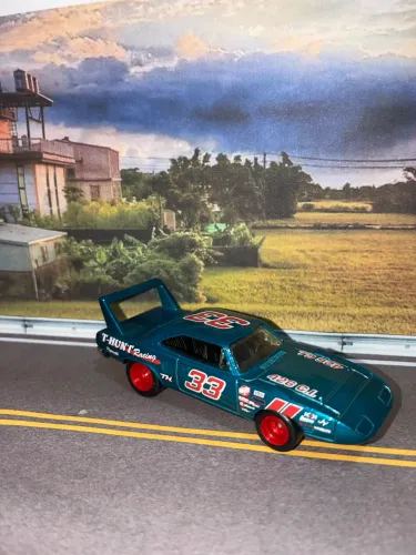 Hot wheels Plymouth super bird STH