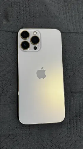 iPhone 13 Pro Max gold