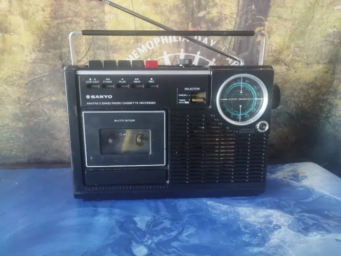Rádio Antigo