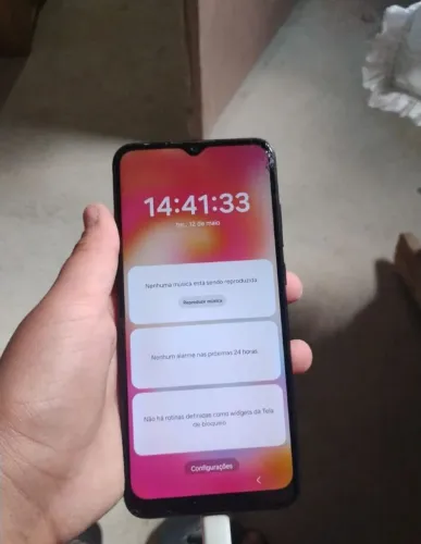A04e básico pra WhatsApp/YouTube, bateria boa