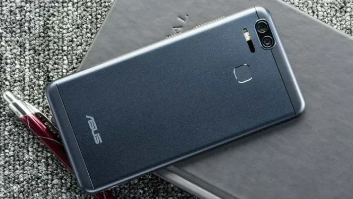 Asus Zenfone 3 Zoom (para retirada de peças)