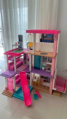 Casa Barbie dream house