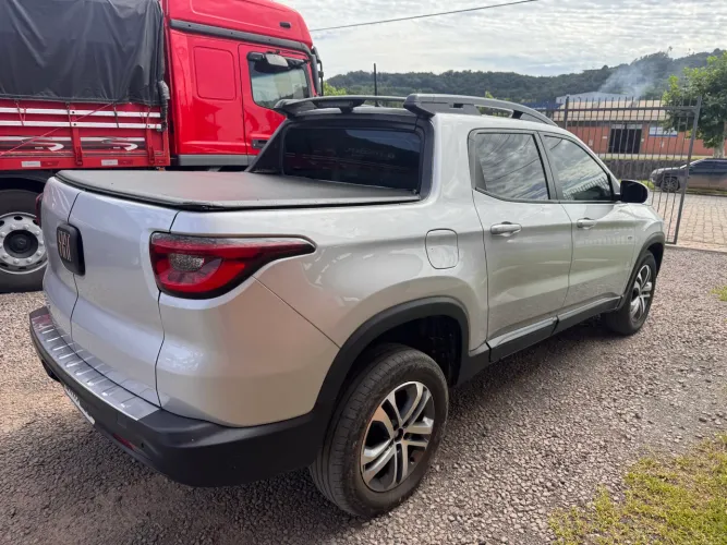 Fiat Toro Freedom 2.0 16V 4X2 TB Diesel Mec. 2017