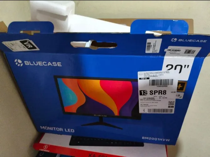 Monitor 20" HDMI novo na caixa