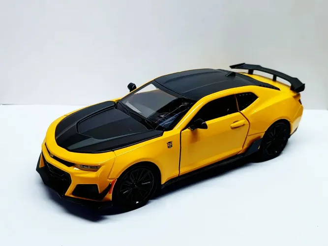 Camaro Amarelo Escala 1:24 Carro de ferro