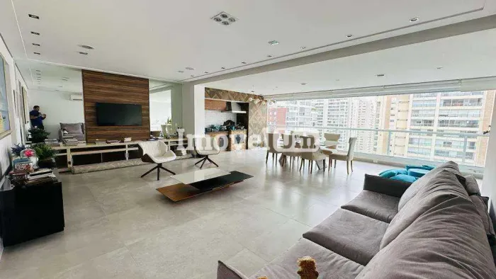 Campo Belo | Apartamento 3 quartos, sendo 3 suites