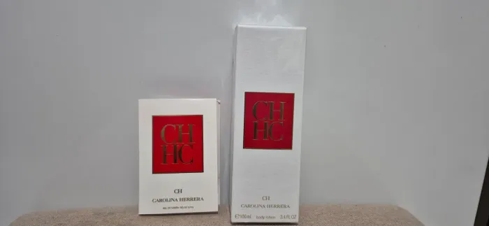 Body lotion e flaconete eau de toilette Carolina Herrera CH