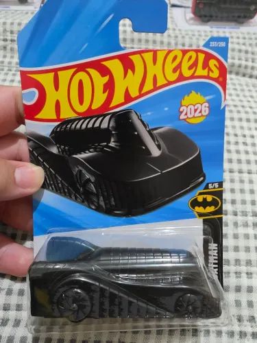 Armored/Blindé Batmobile Hotwheels