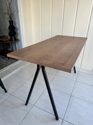 Mesa de jantar em aço 136x60cm - tampo em mdf 25mm