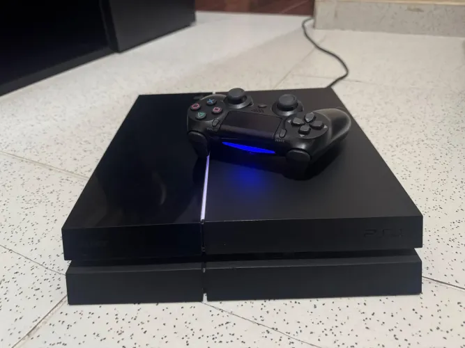 PLAYSTATION 4 FAT