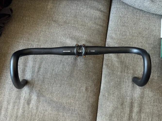 avança/mesa (100mm) e guidao (44cm) Cannondale three