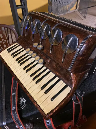 SCANDALLI ITALIANA ORIGINAL | 80 BAIXOS | RARIDADE | EXCELENTE ESTADO