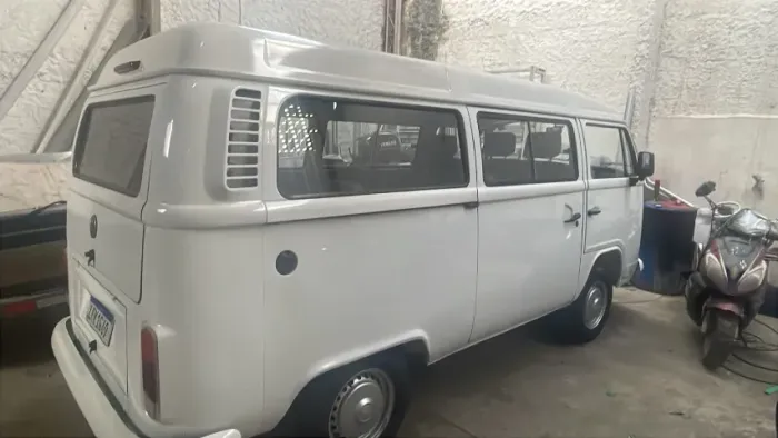 Volkswagen Kombi Standard 1.4 MI Total Flex 8V 2009
