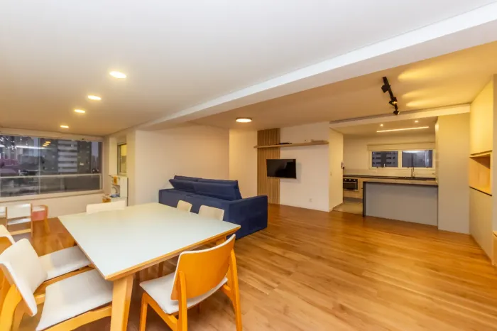 Apartamento para venda em Vila Gumercindo com 4 quartos, sendo 3 suítes, 124m²