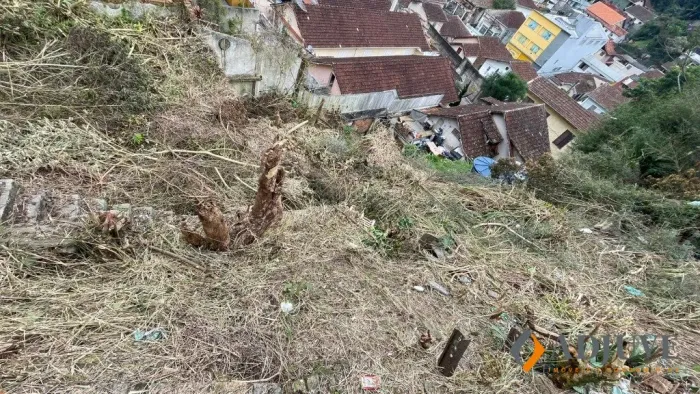 Terreno beira de rua próximo ao Centro histórico