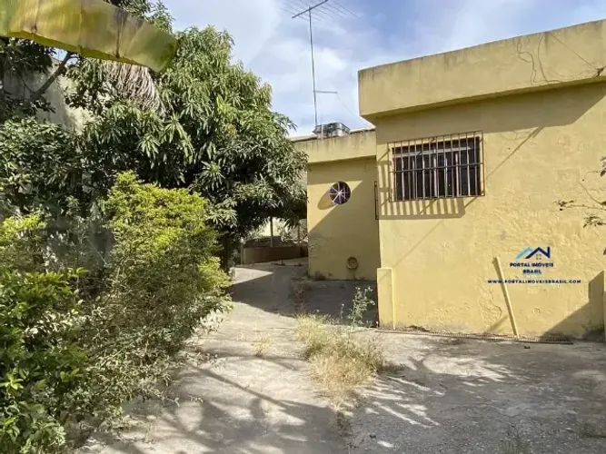 Casa 2 quartos, 2 banheiros, centro Bairro Veneza, Ribeirão das Neves.