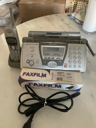 Lote Escritório:   - FAX PANASONIC KX-FPG378BR + CALCULADORA SHARP CS-2631B